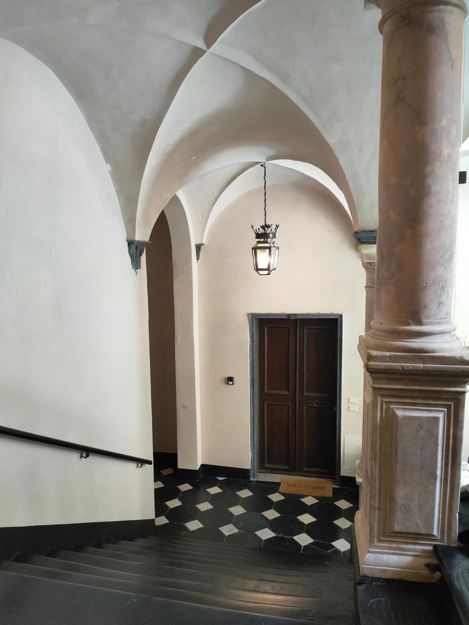 Rooms Ponte Calvi Genua Buitenkant foto
