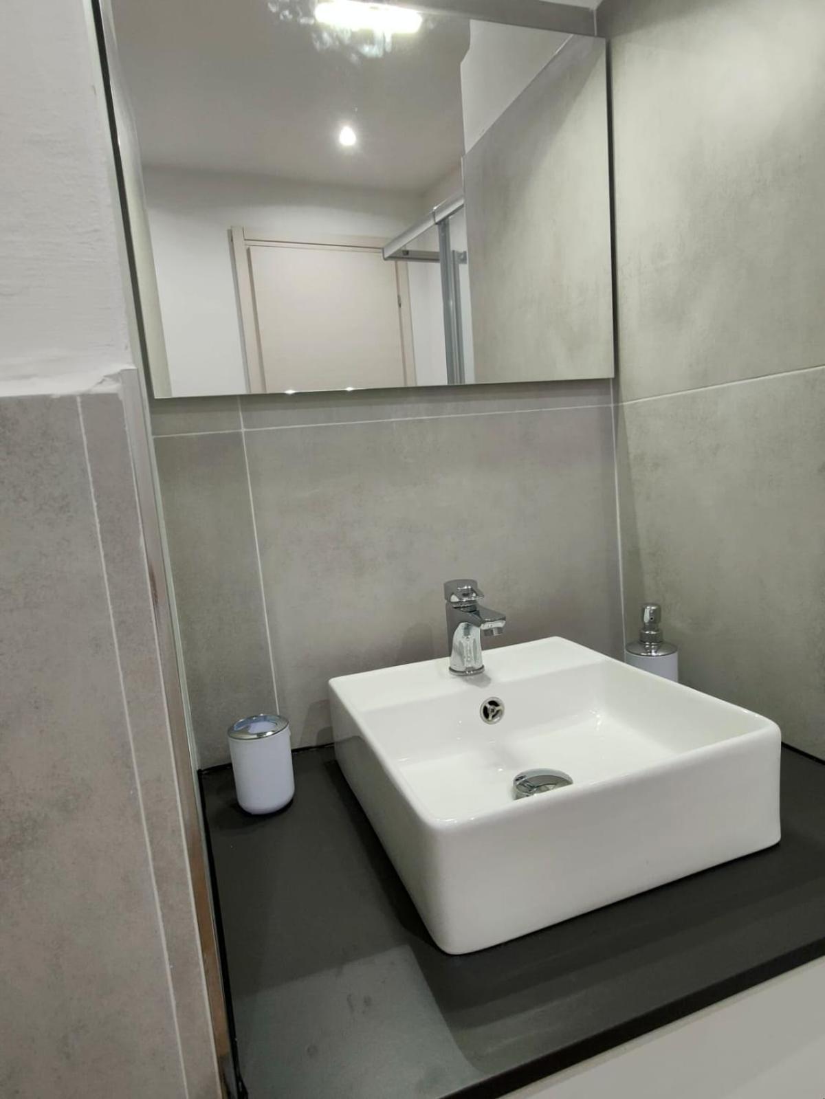 Rooms Ponte Calvi Genua Buitenkant foto