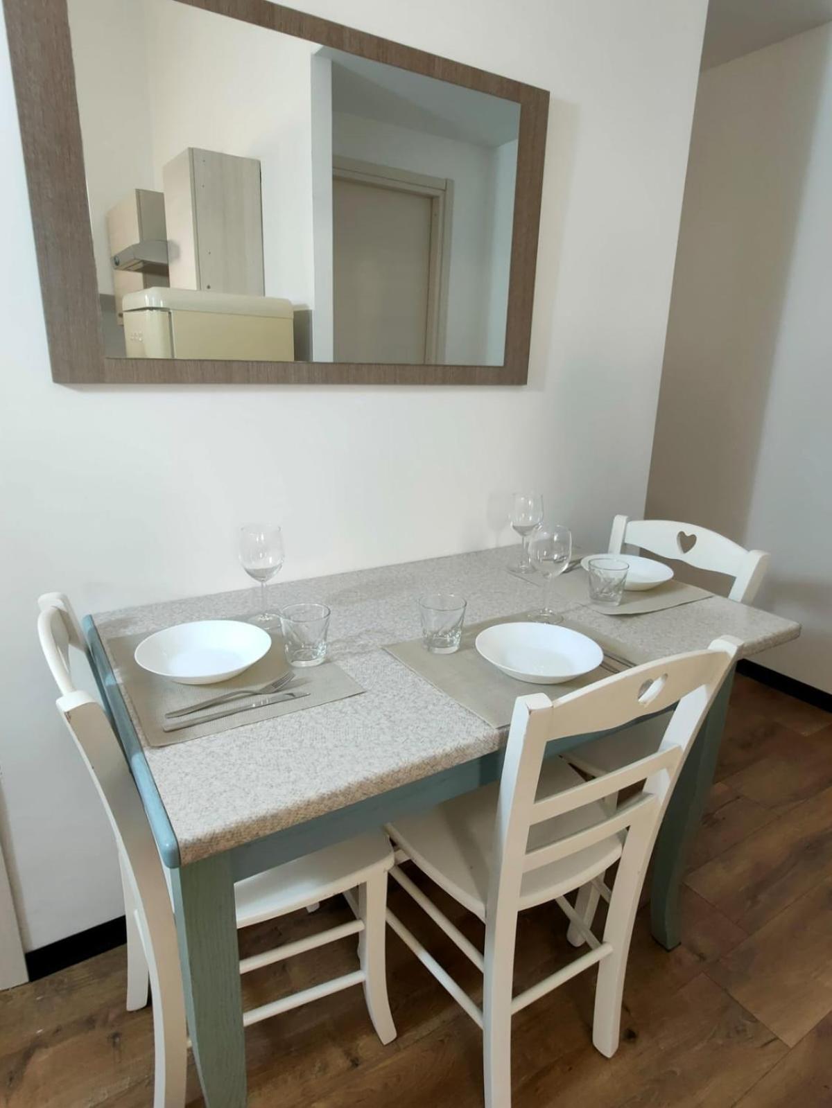 Rooms Ponte Calvi Genua Buitenkant foto